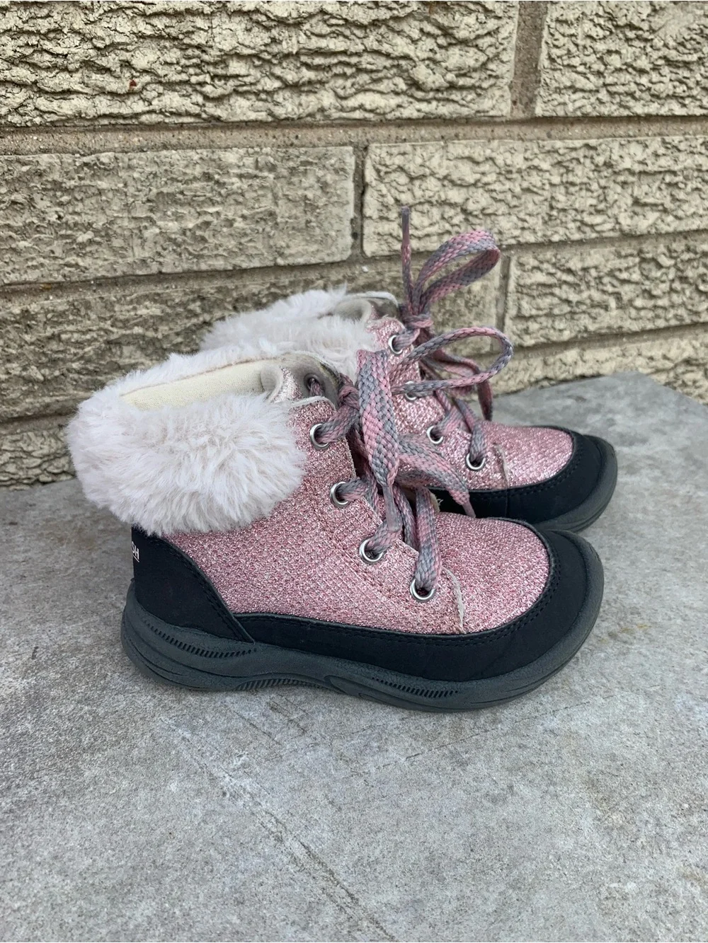 OshKosh BGosh Toddler Girls Ankle Winter Boots Size 8 Pink Black Faux Fur Trim